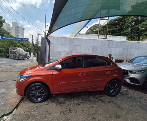 CHEVROLET ONIX 1.0 MPFI LOLLAPALOOZA 8V FLEX 4P MANUAL CHEVROLET ONIX 1.0 MPFI LOLLAPALOOZA 8V FLEX 4P MANUAL